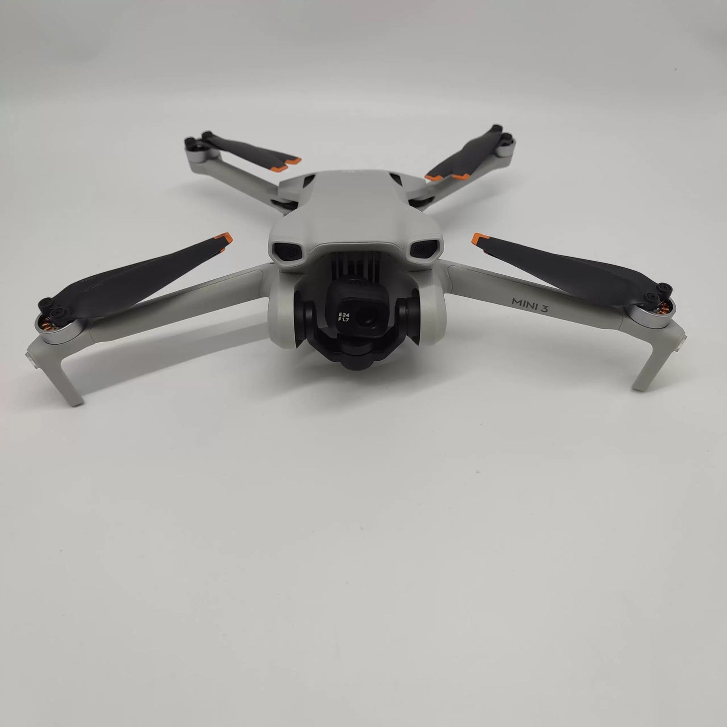 99% New (Mint) Mini 3 with Screen Extended-Cycle Fly More Combo