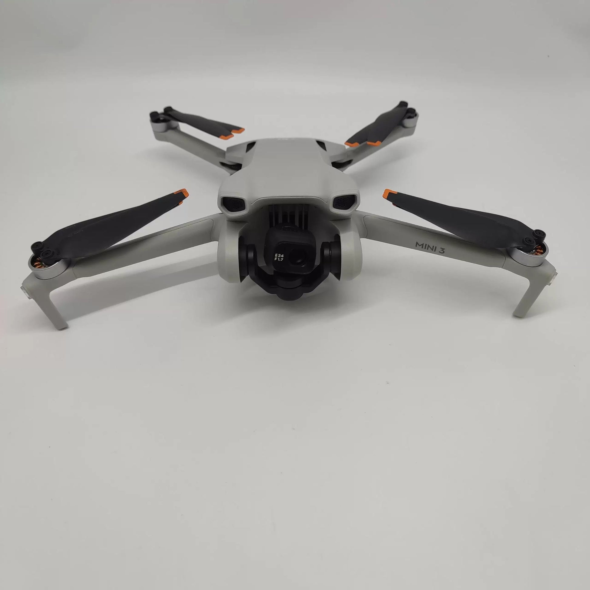 99% New (Mint) Mini 3 with Screen Extended-Cycle Fly More Combo