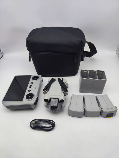 95% New (Like New) DJI mini3pro with Screen, Extended Battery Fly More Combo