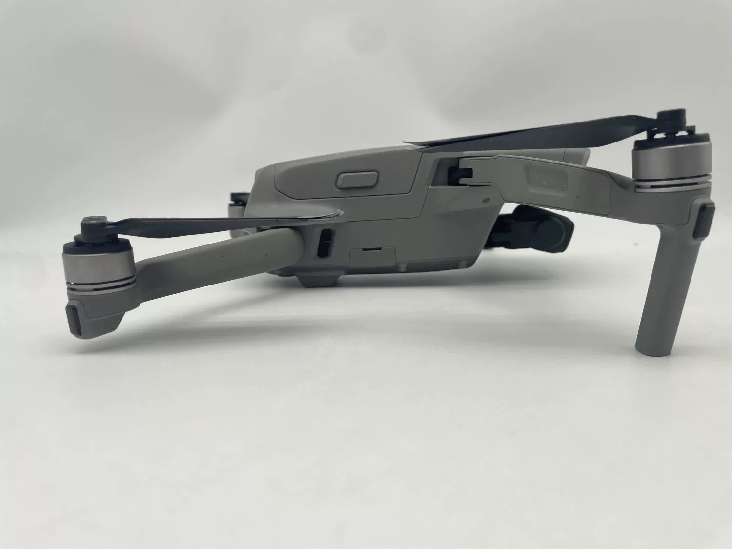 95% New (Like New) DJI Air 2 Fly More Combo