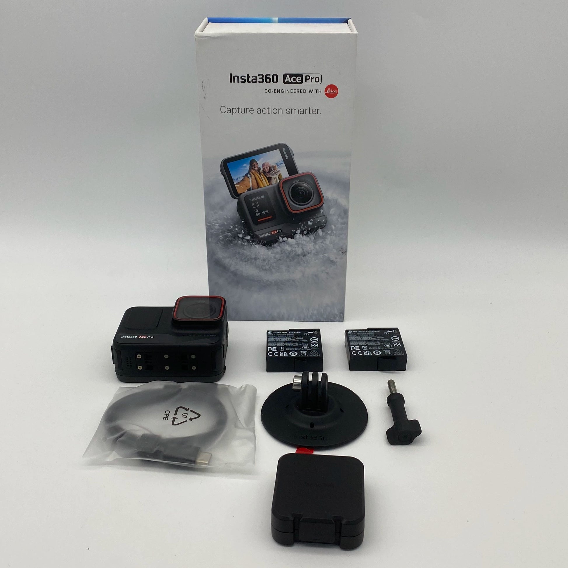 Insta360 Ace Pro Dual Battery - Excellent (95% New)