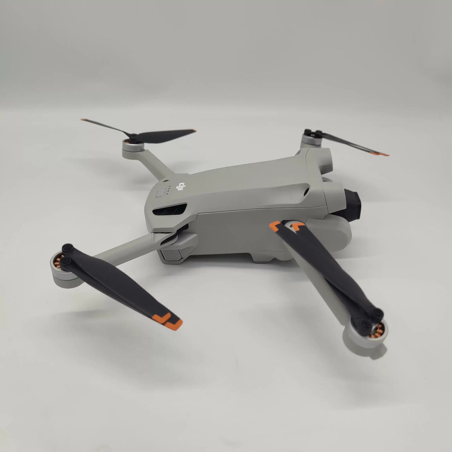95% New (Like New) DJI Mini 3 Pro Dual Battery (1 Long + 1 Standard)