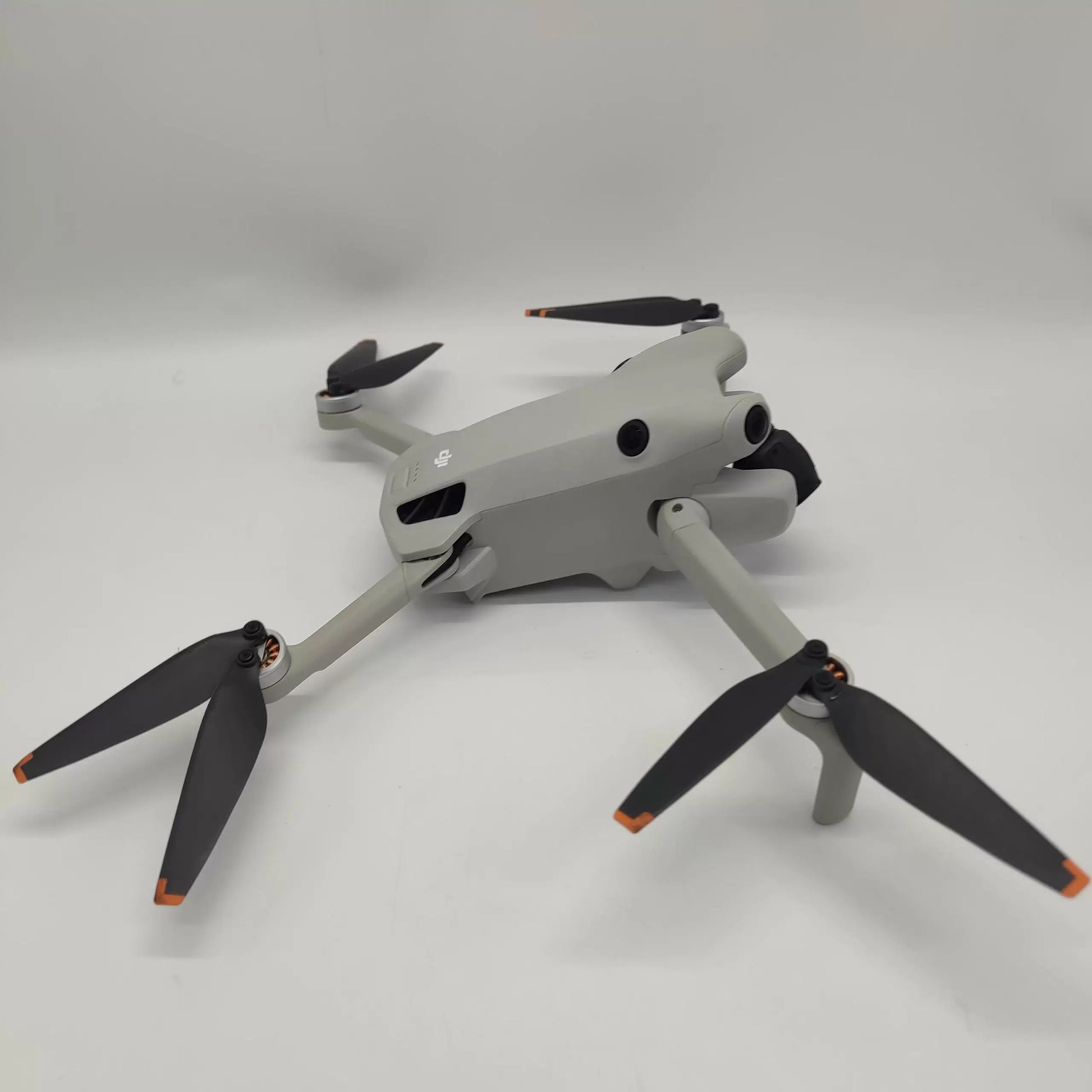 95% New (Like New) Mini 4 Pro with 2 -Gen RC Screen Remote