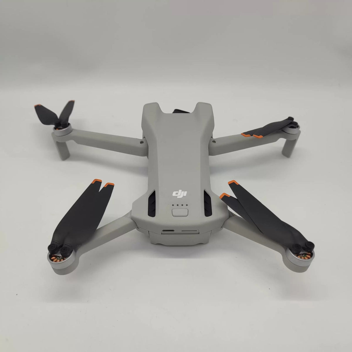 95% New (Like New) DJIMini3 Fly More Combo with DJI Care Refresh