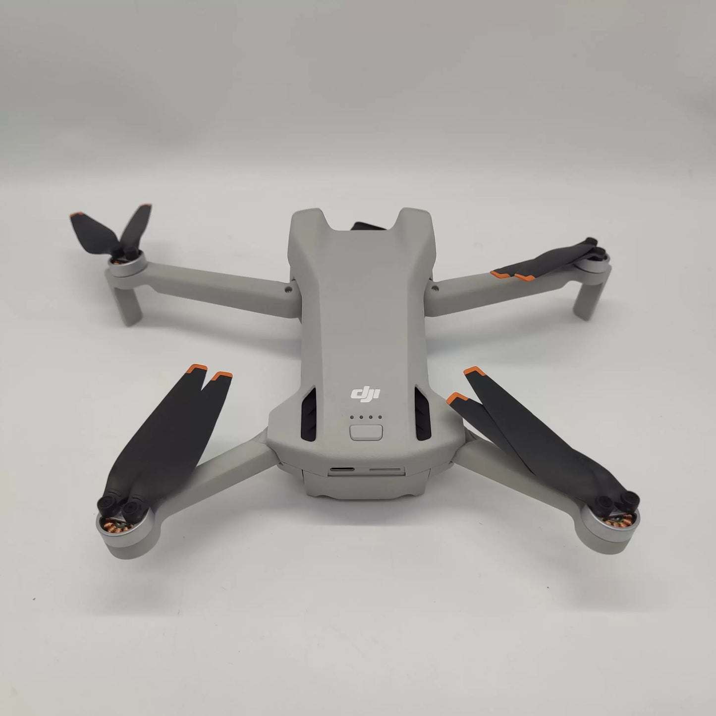 95% New (Like New) DJIMini3 Fly More Combo with DJI Care Refresh