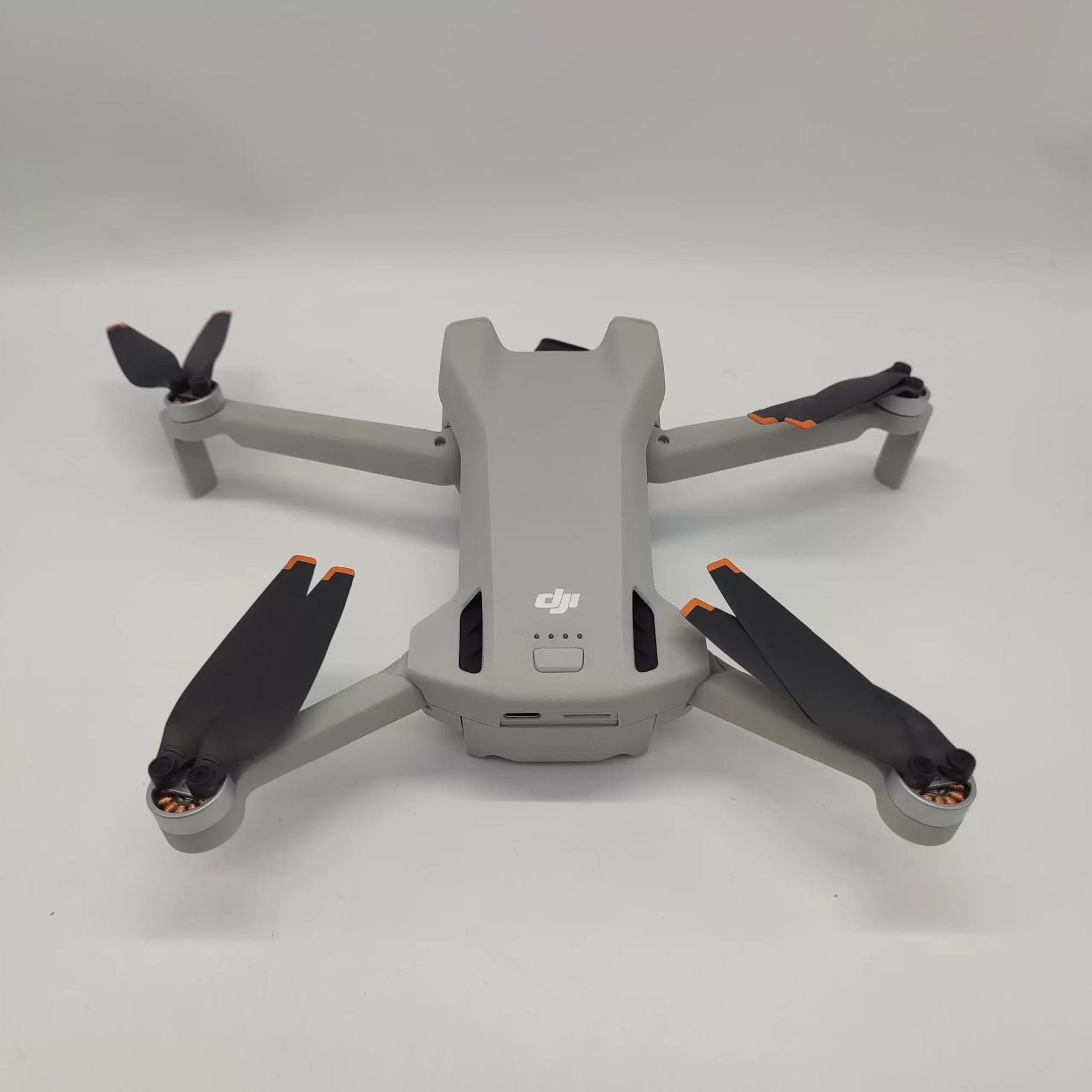 95% New (Like New) DJIMini3 Fly More Combo with DJI Care Refresh