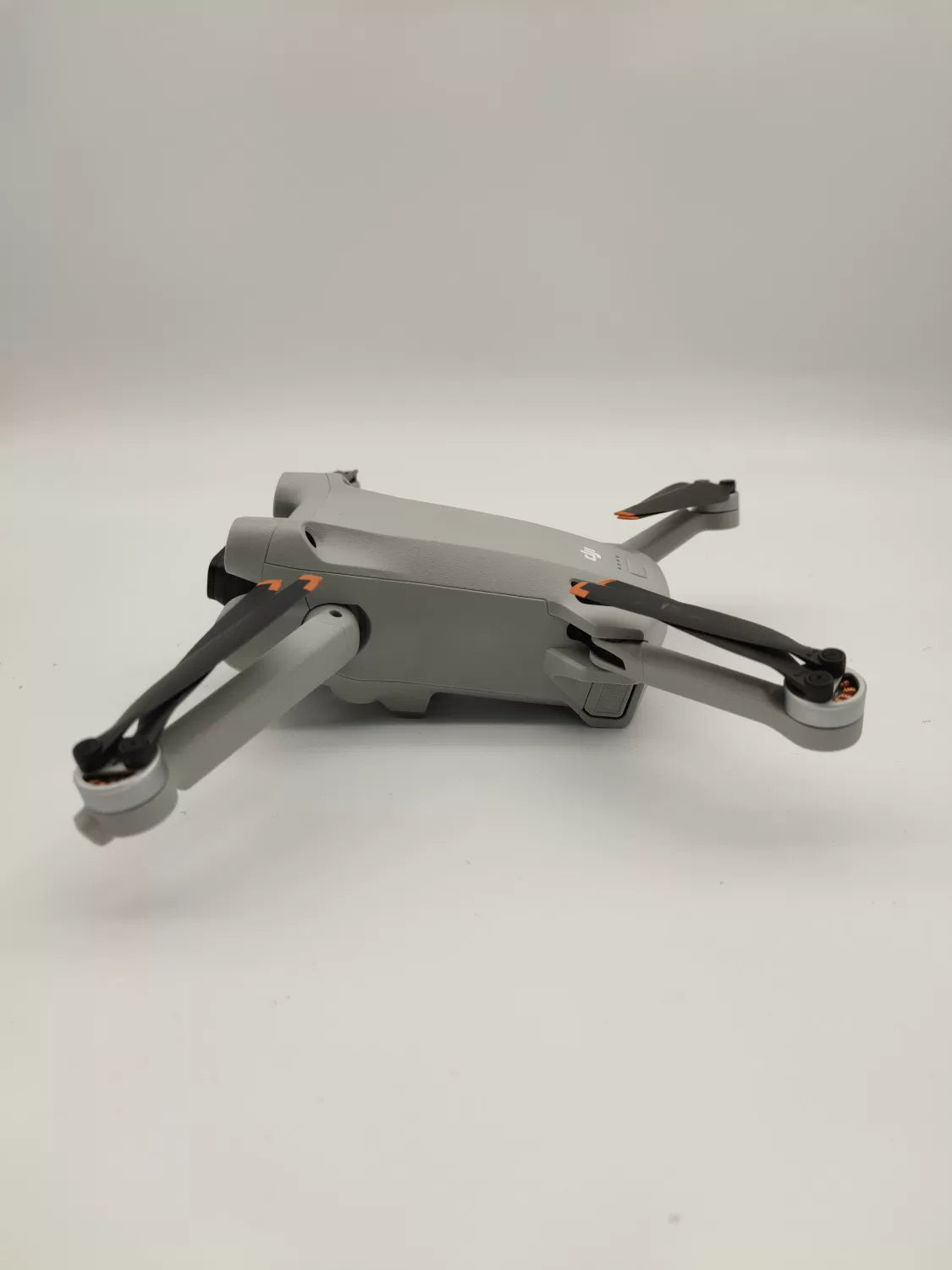 95% New (Like New) DJI Mini 3 Pro with Screen, Extended Battery Combo