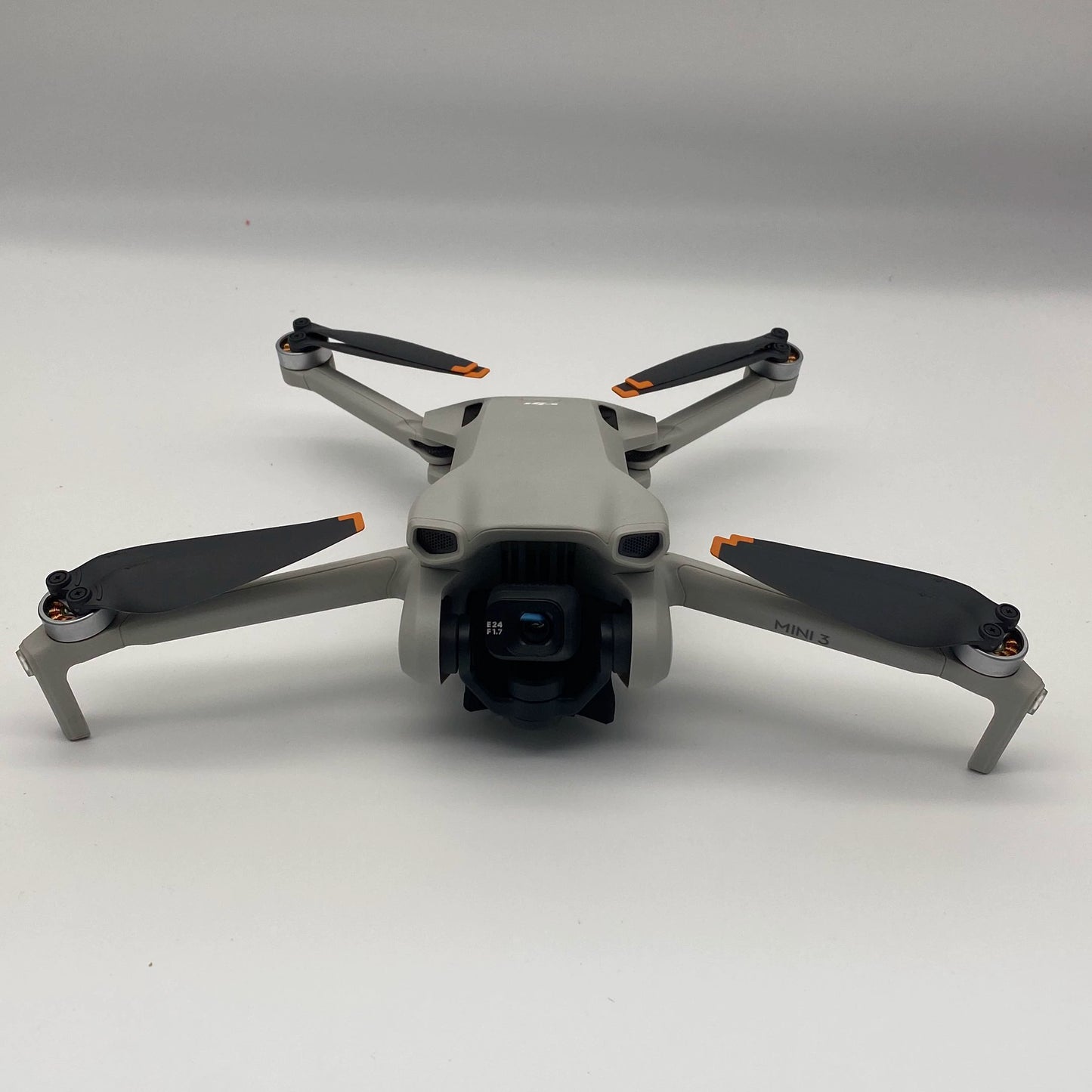 DJI Mini 3 with Screen Remote Controller - Very Good (90% New)