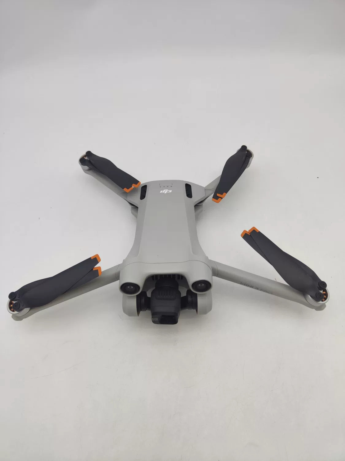 99% New (Mint) DJI mini3pro with Screen Fly More Combo with DJI Care Refresh