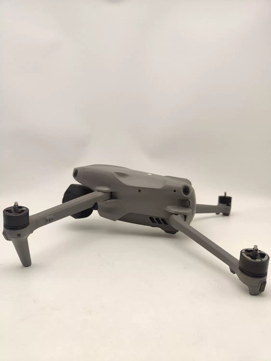 95% New (Like New) DJI air3s with Screen Fly More Combo with 2-Year DJI Care Refresh