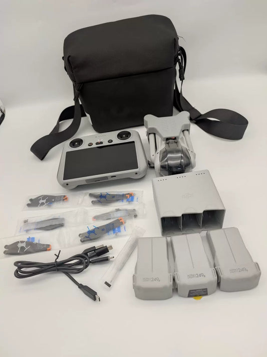 DJI Mini3 with Screen Fly More Combo