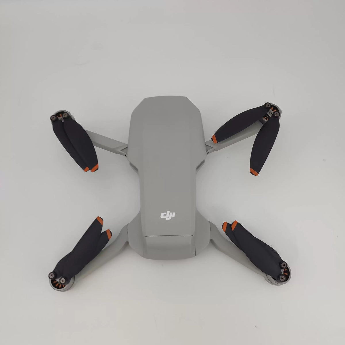 95% New (Like New) DJI Mini SE Fly More Combo