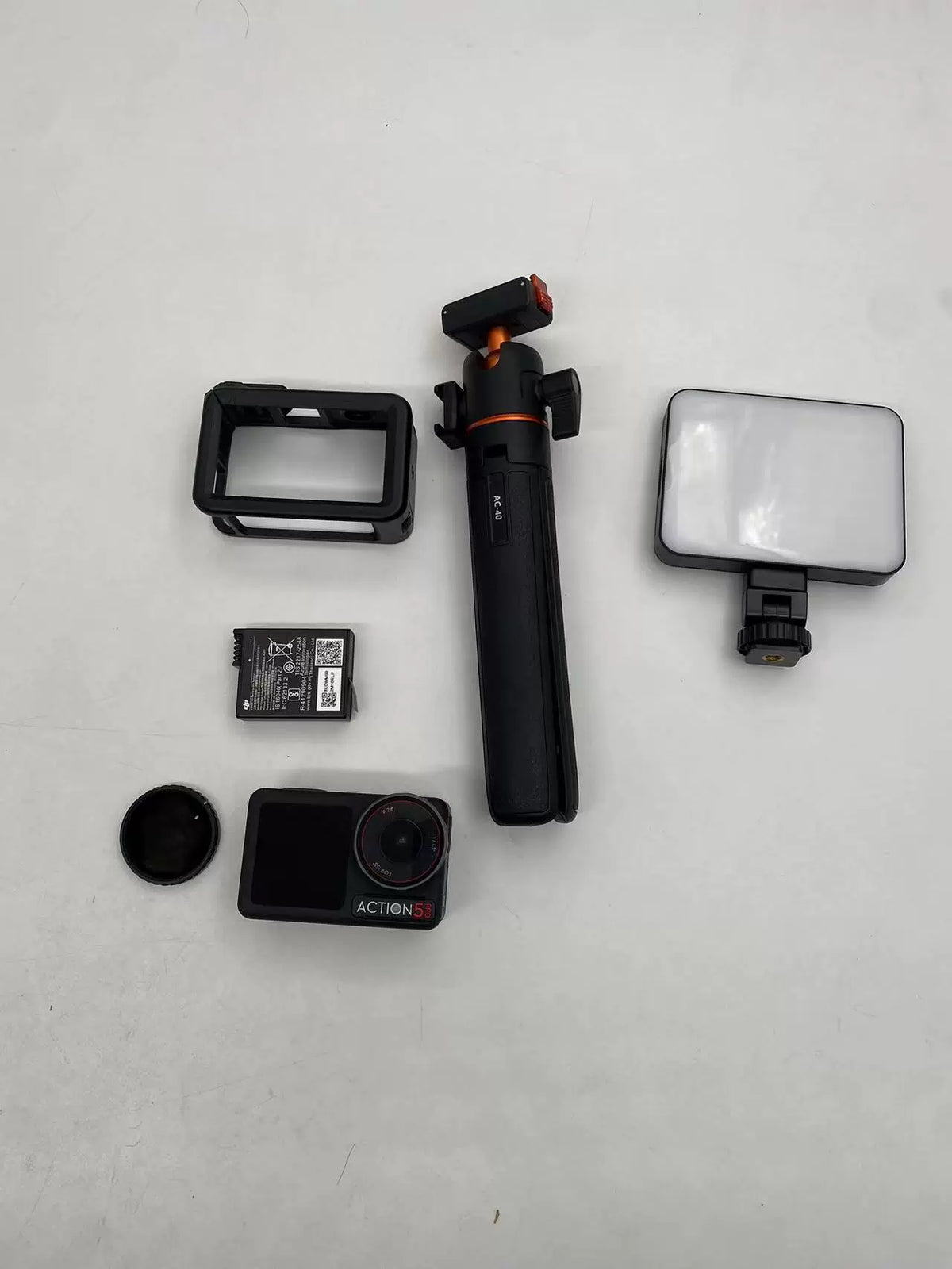 99% New (Mint) DJI Osmo Action 5 Pro – photo 1