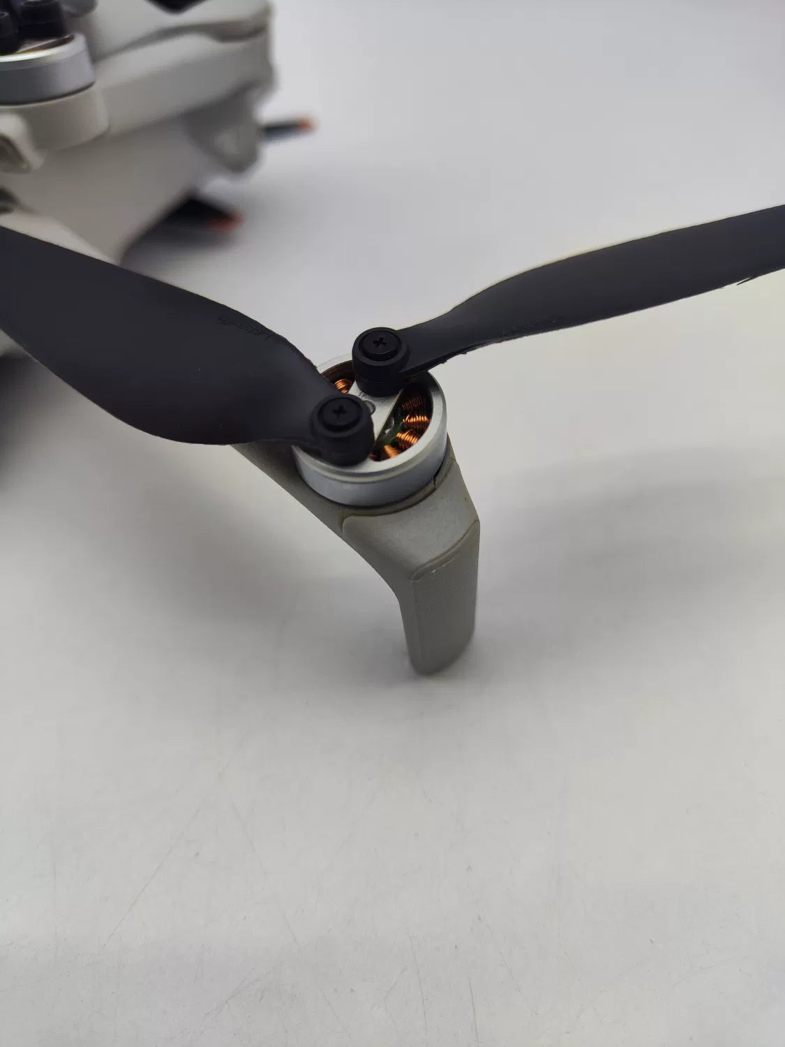 95% New (Like New) DJI mini4pro Fly More Combo