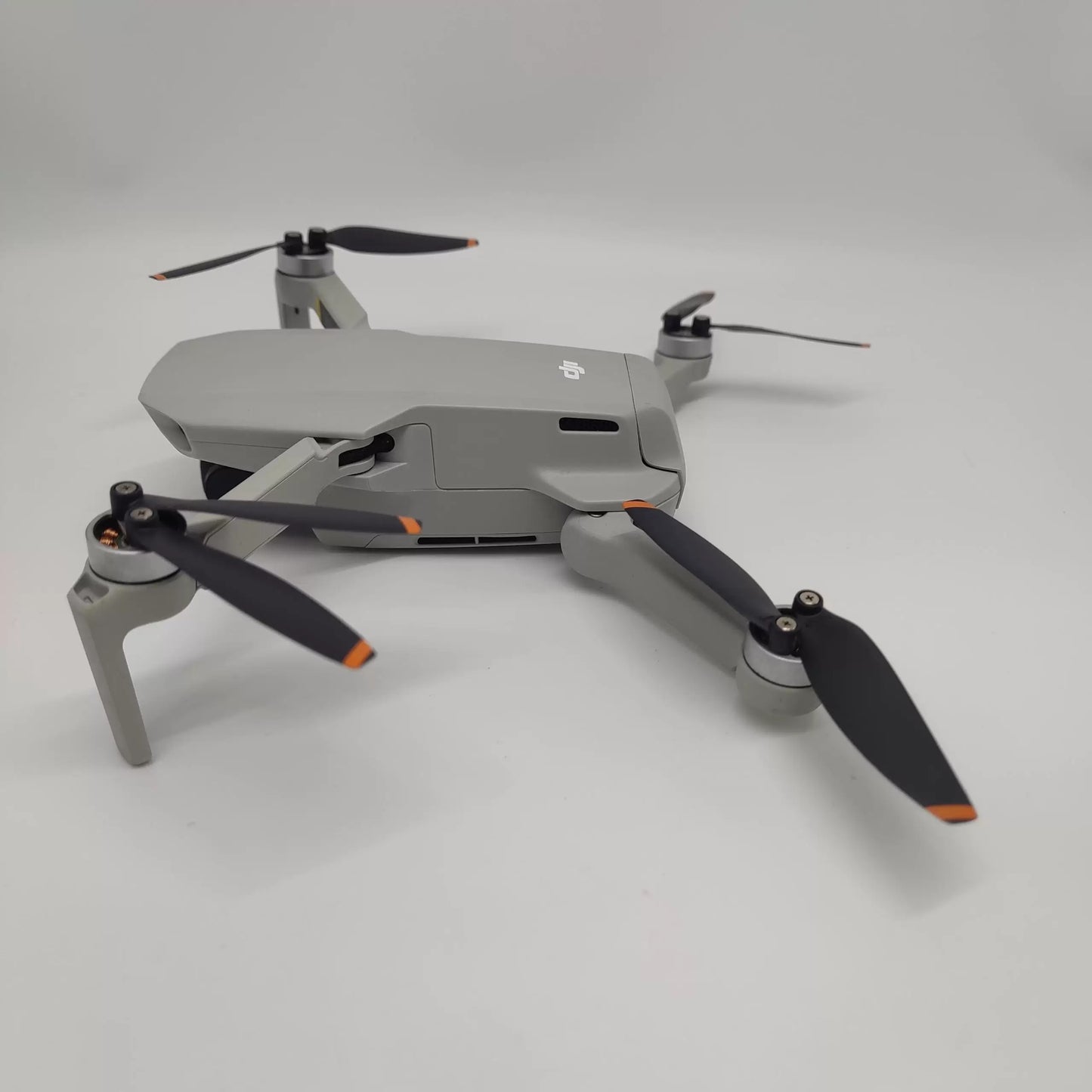 99% New (Mint) DJI mini4K Fly More Combo with DJI Care Refresh