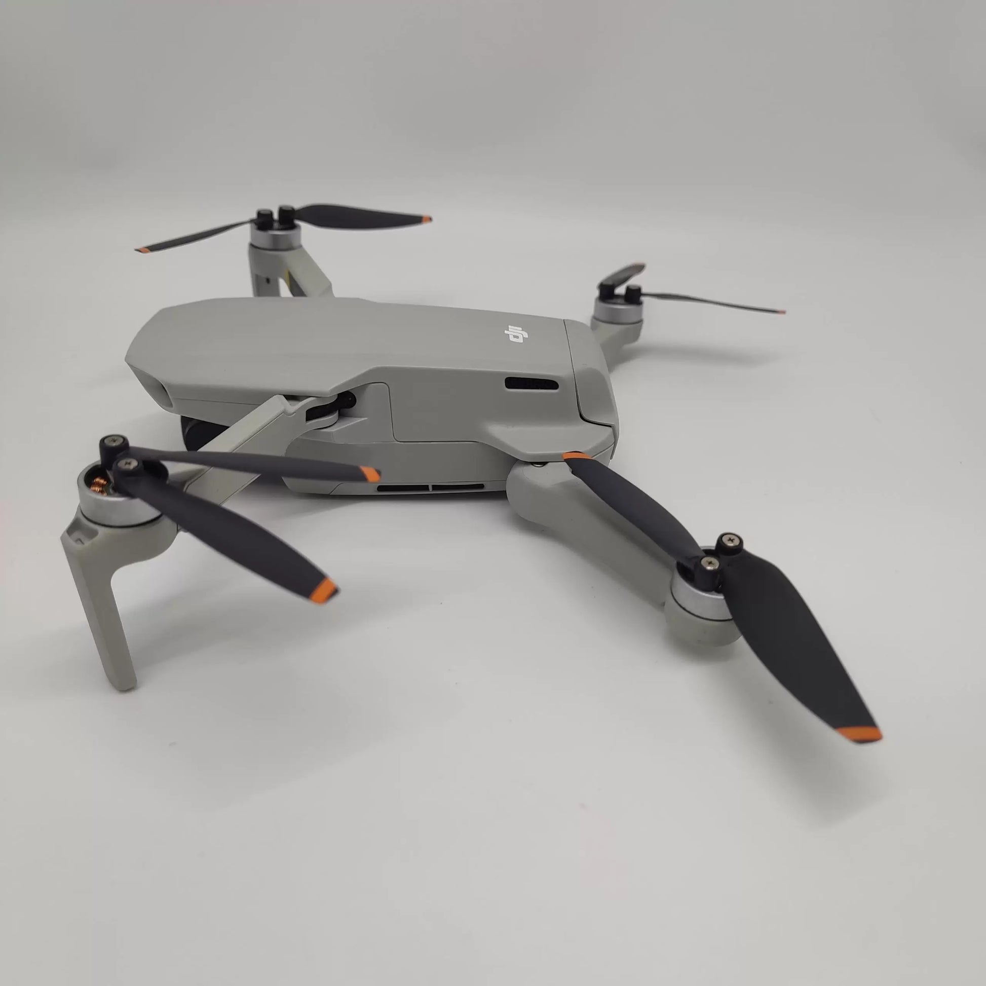 99% New (Mint) DJI mini4K Fly More Combo with DJI Care Refresh