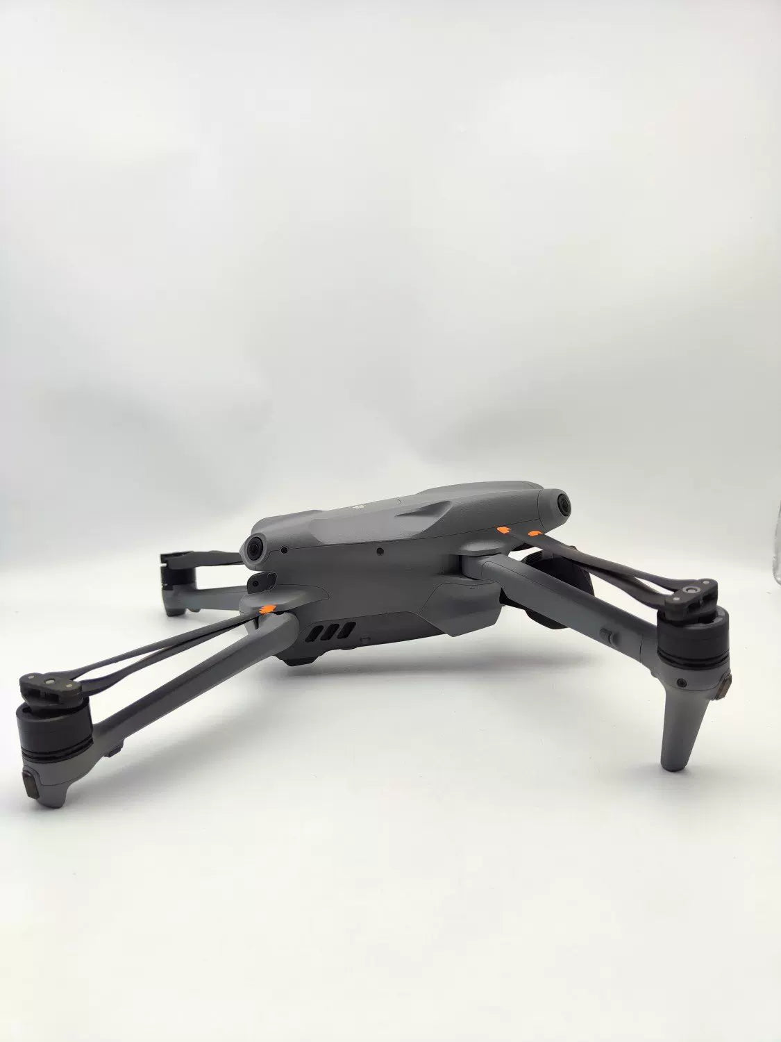 99% New (Mint) DJI air3 Fly More Combo with DJI Care Refresh
