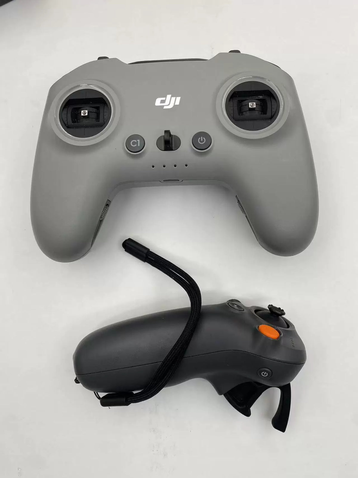 99% New (Mint) DJI Avata 2 Fly More FPV Combo – photo 5