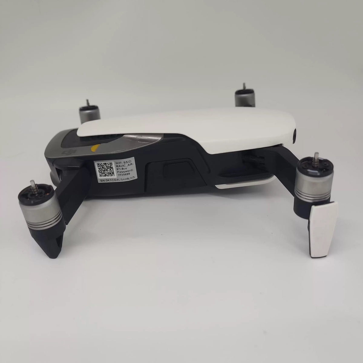 95% New (Like New) DJI Air Standard Combo with Propeller Guards