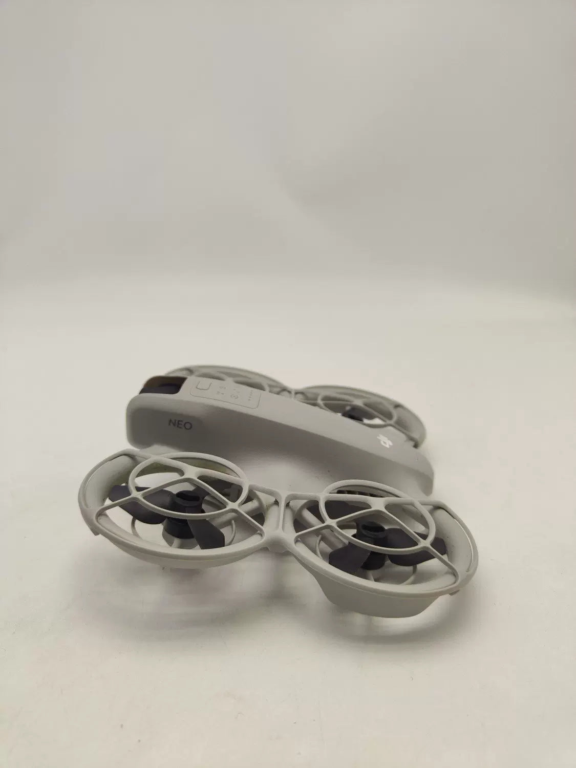 95% New (Like New) DJI neo Motion-Control Fly More Combo