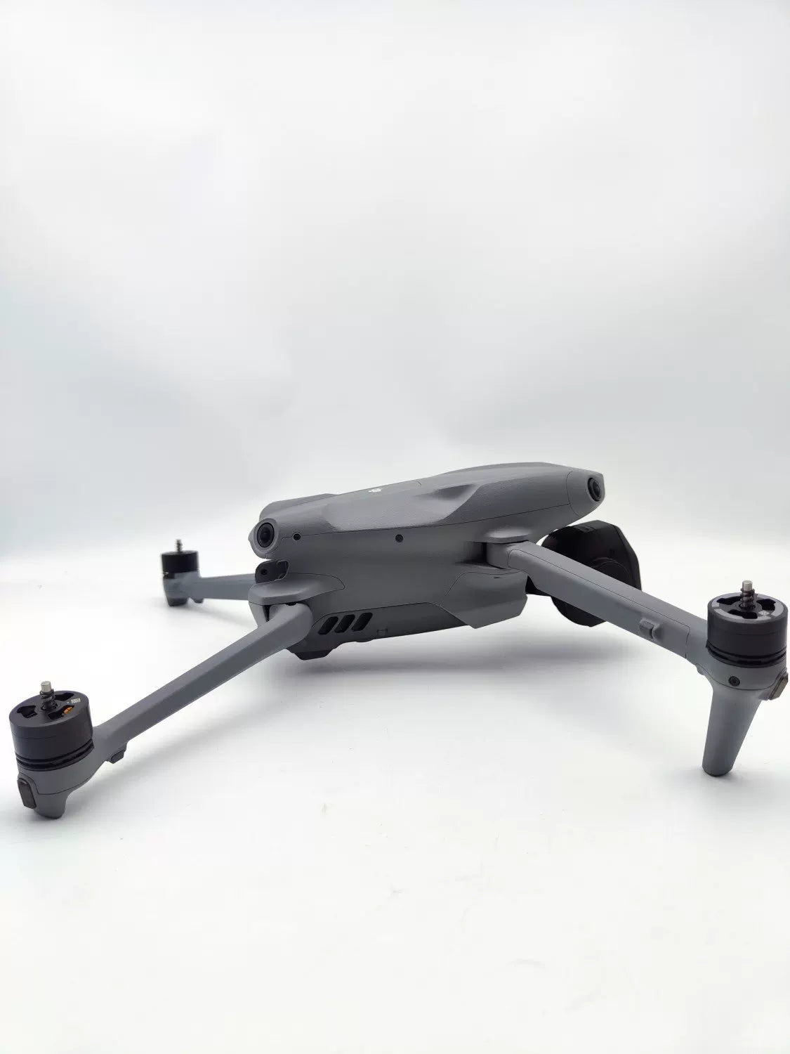 99% New (Mint) DJI air3s with Screen Fly More Combo with 2-Year DJI Care Refresh