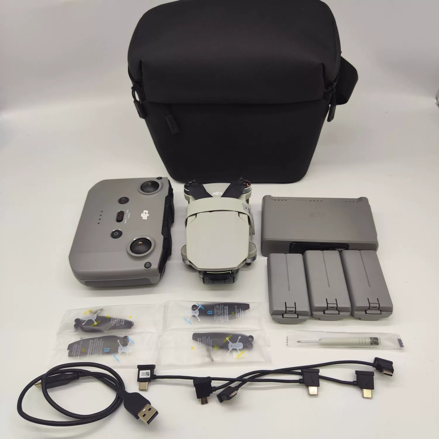 99% New (Mint) DJI mini4k Fly More Combo