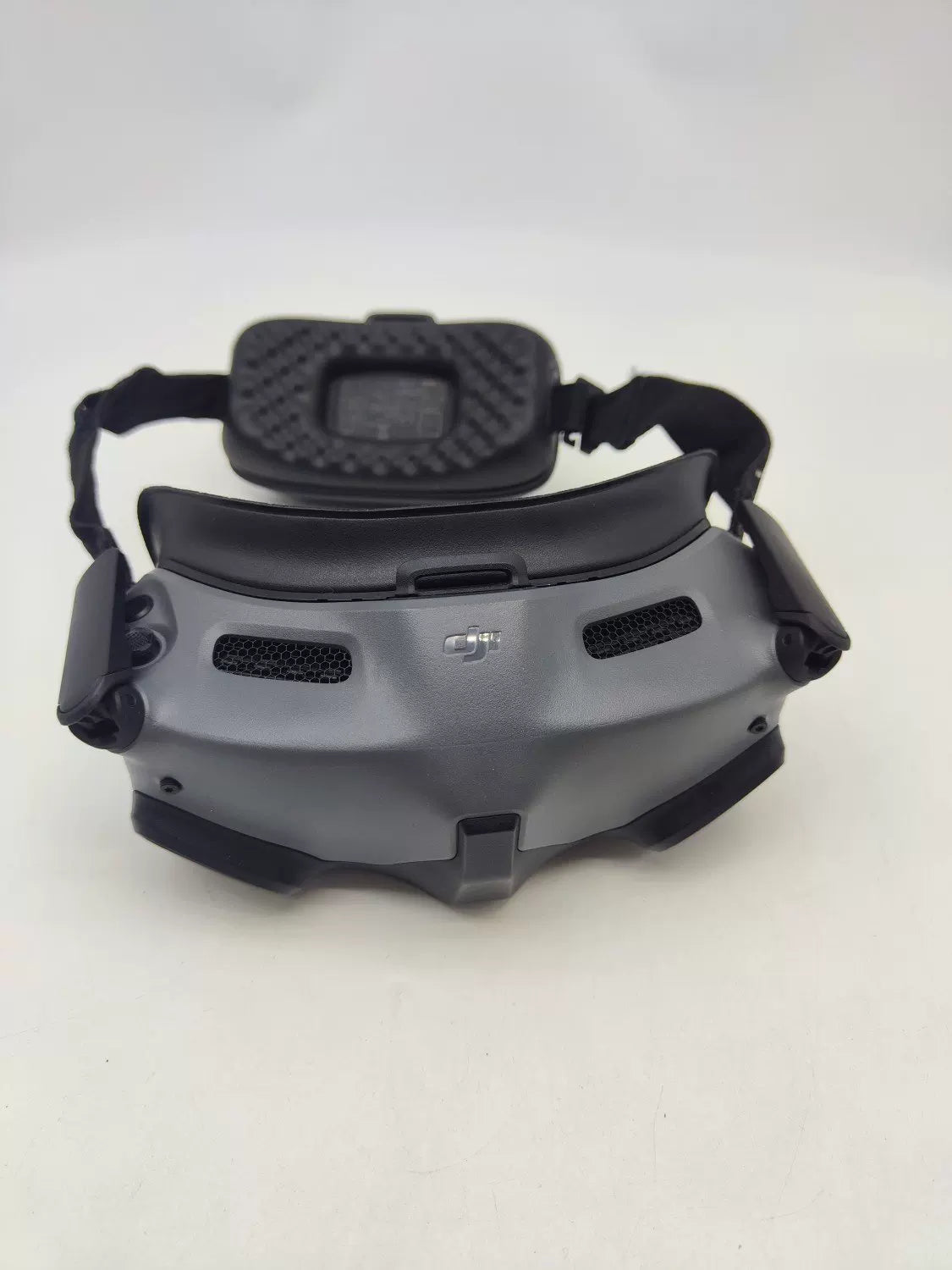 99% New (Mint) DJI All-in-One FPV Goggles