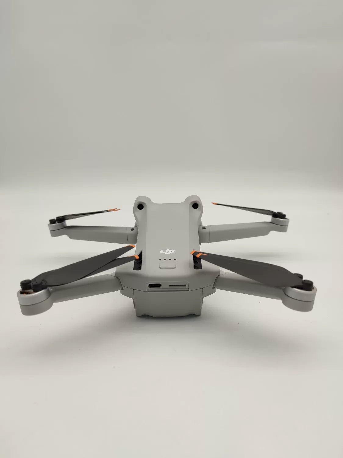 99% New (Mint) DJI Mini3pro with Screen, Extended Battery Fly More Combo
