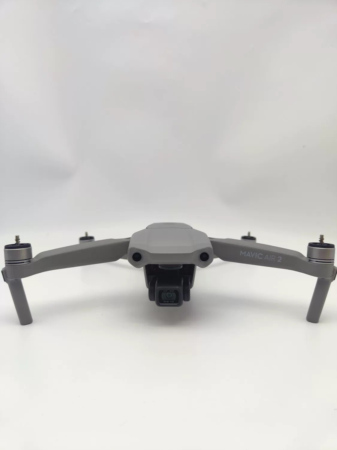 99% New (Mint) DJI air2 Fly More Combo