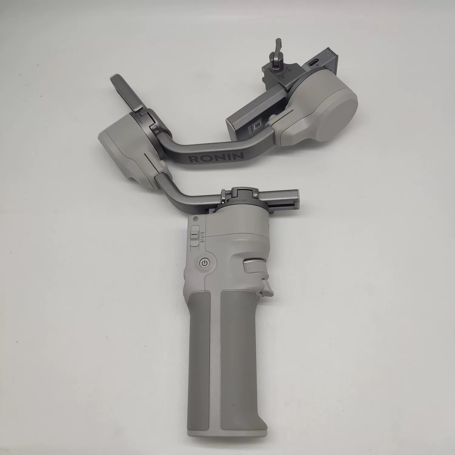 99% New (Mint) DJI RS 4 mini Combo