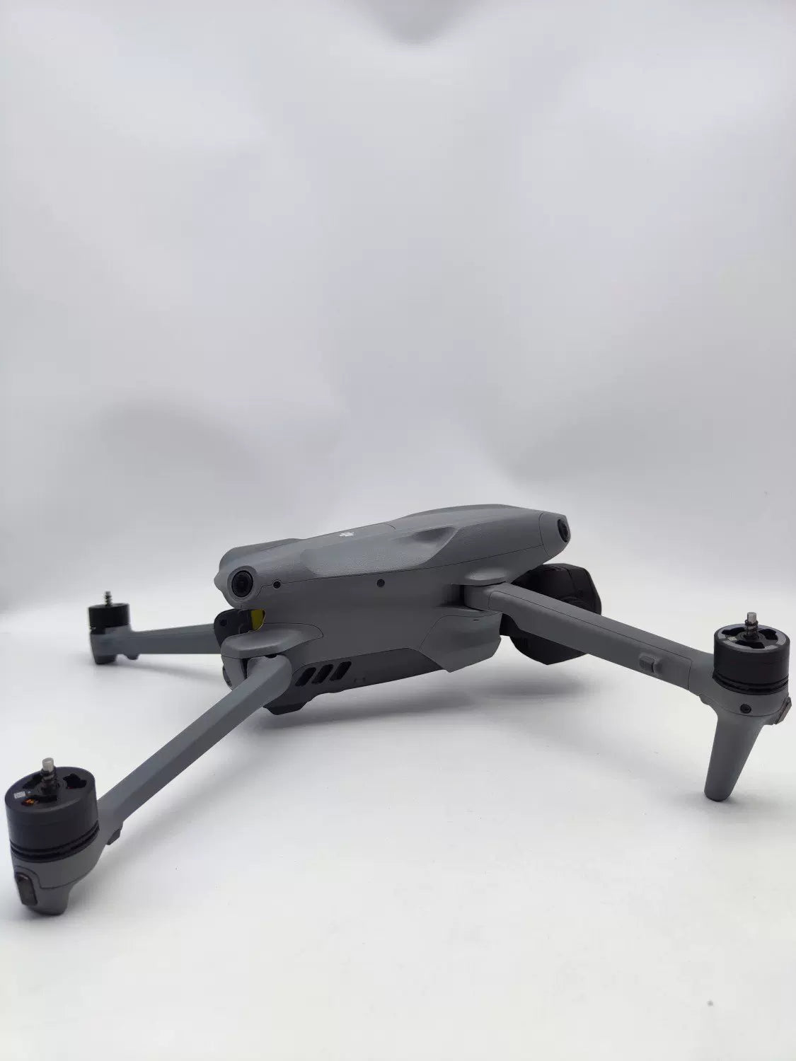 99% New (Mint) DJI air3s Fly More Combo