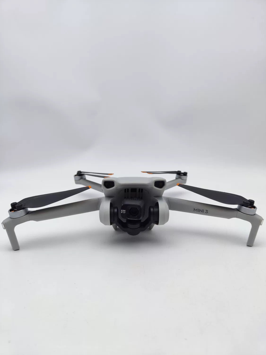 99% New (Mint) DJI mini3 with Screen, Extended Battery Fly More Combo with DJI Care Refresh