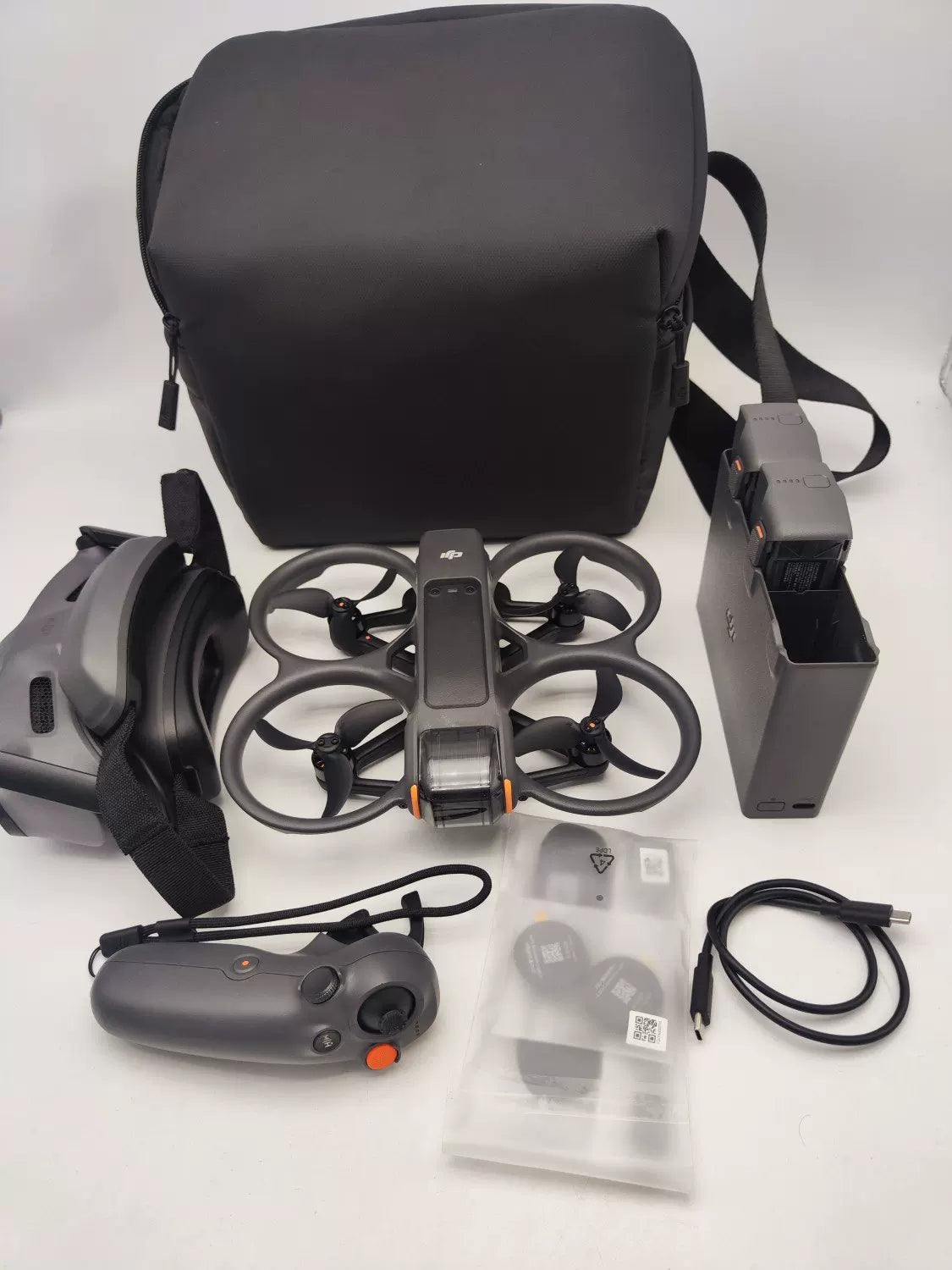 99% New (Mint) DJI avata 2 Fly More Combo