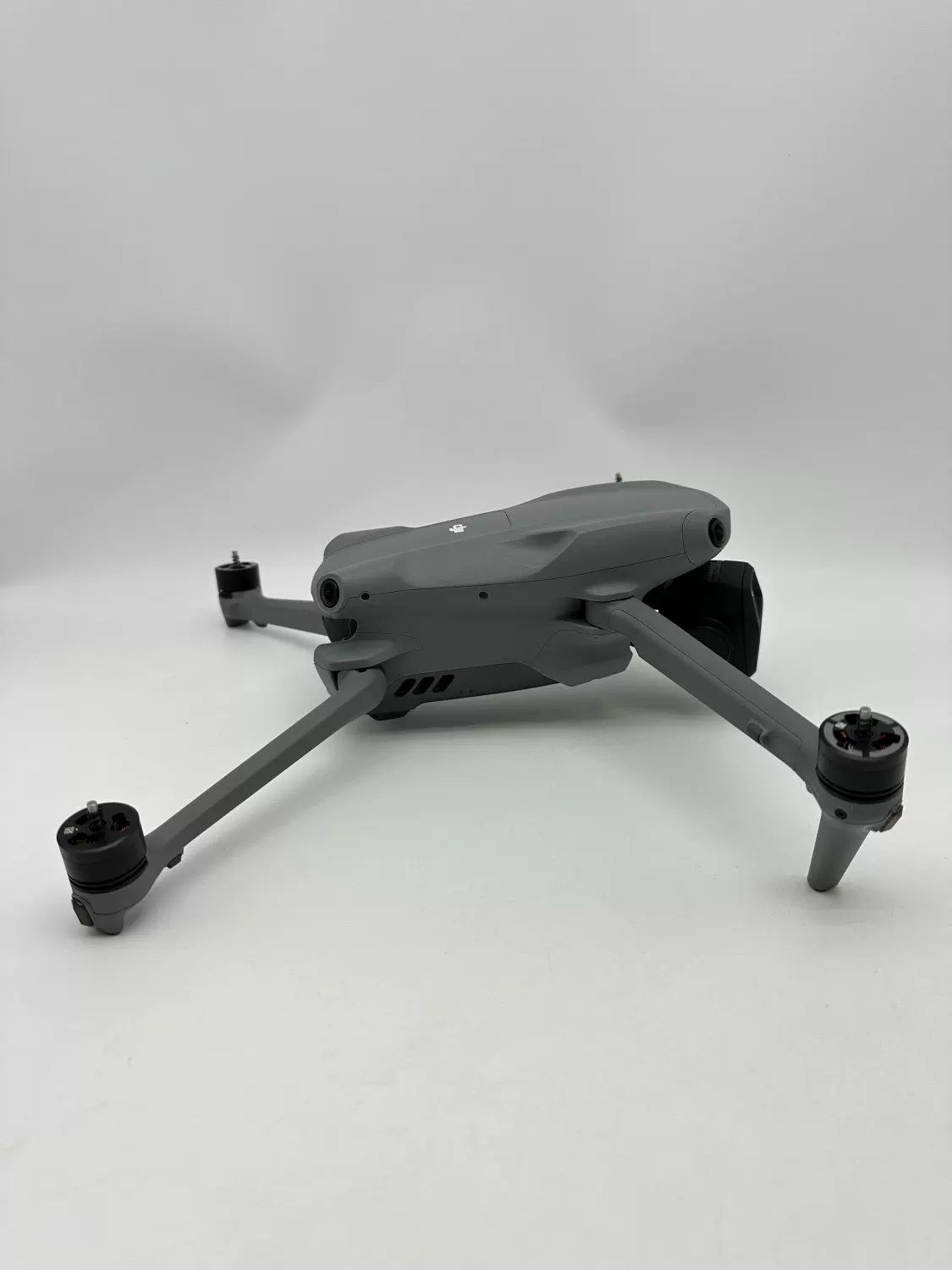 99% New (Mint) DJI Air 3s with Screen Fly More Combo