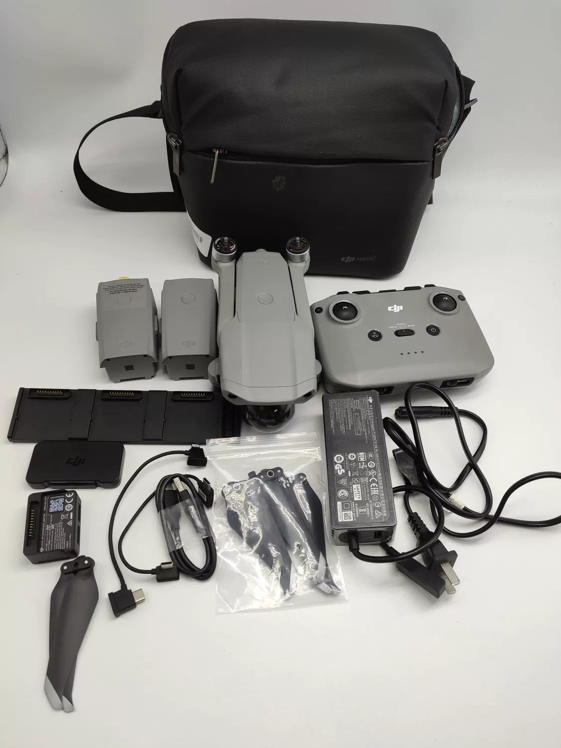 95% New (Like New) DJI Air 2 Fly More Combo