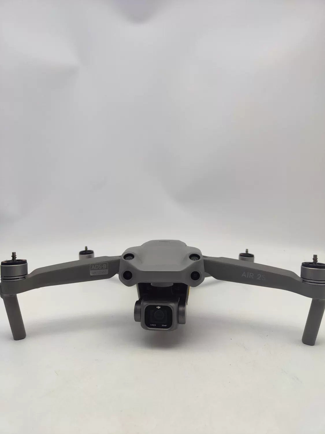 90% New (Excellent) DJI air2s with Screen Fly More Combo (1st Gen Black Remote Controller)