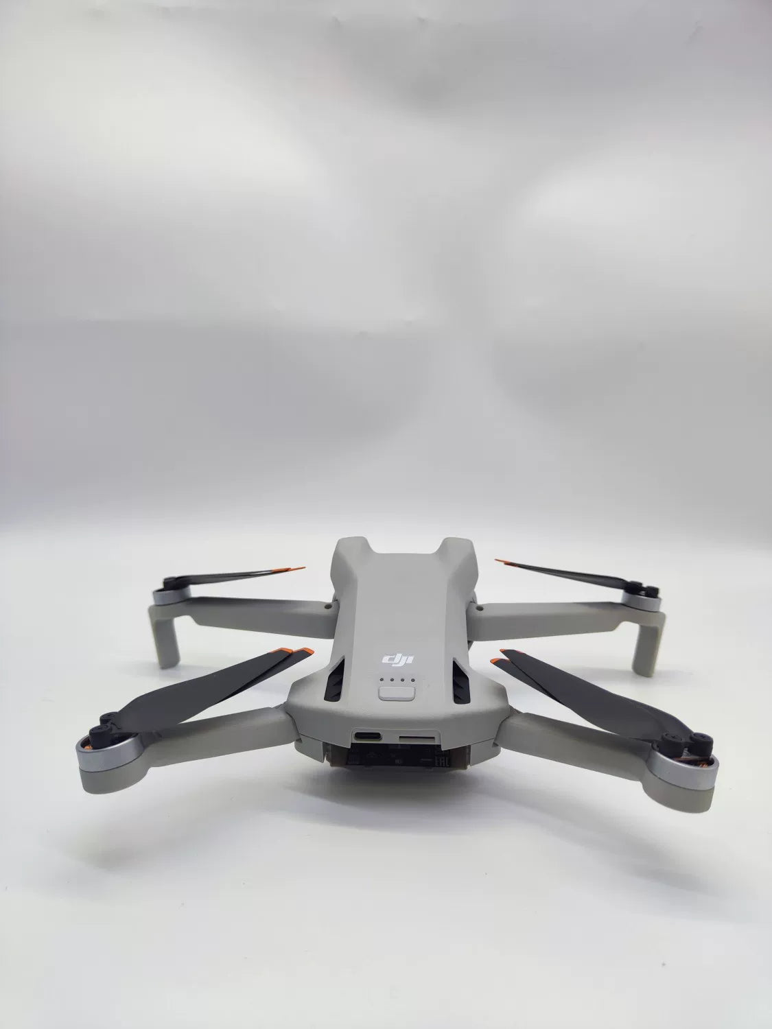 95% New (Like New) DJI mini3 Fly More Combo