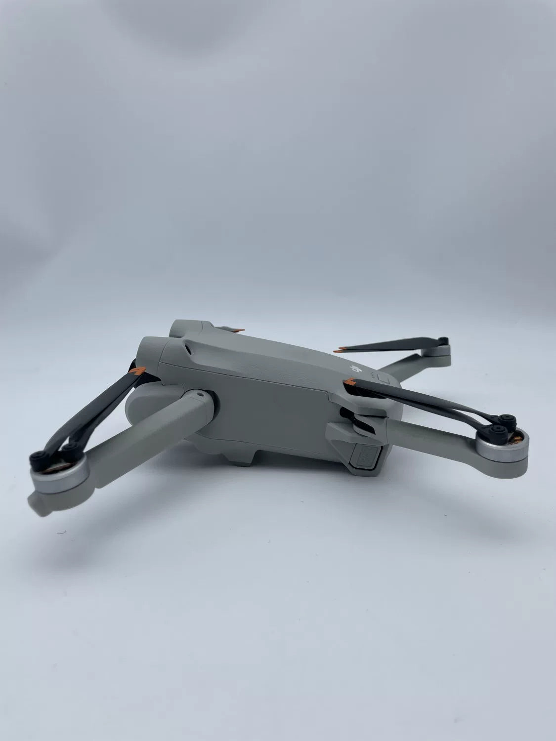 99% New (Mint) DJI Mini3pro with Screen, Extended Battery Fly More Combo with