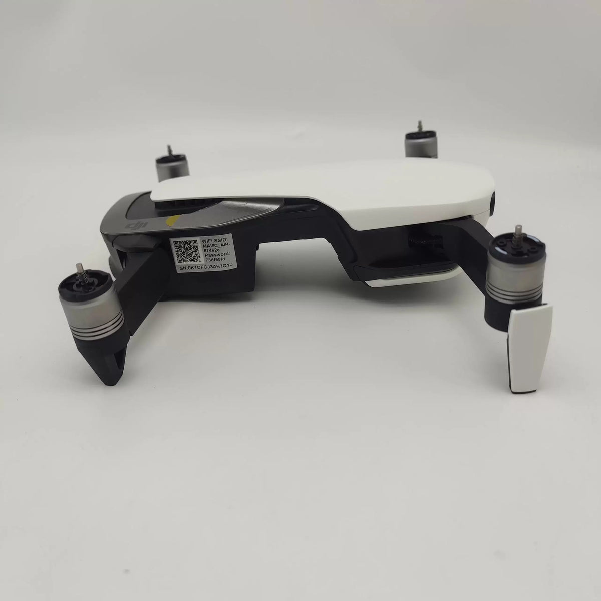 99% New (Mint) DJI AIR Standard Combo