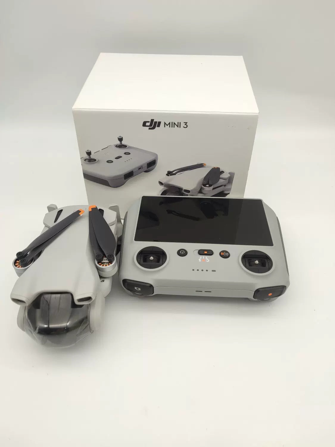 99% New (Mint) DJI Mini3 with Screen Standard Combo