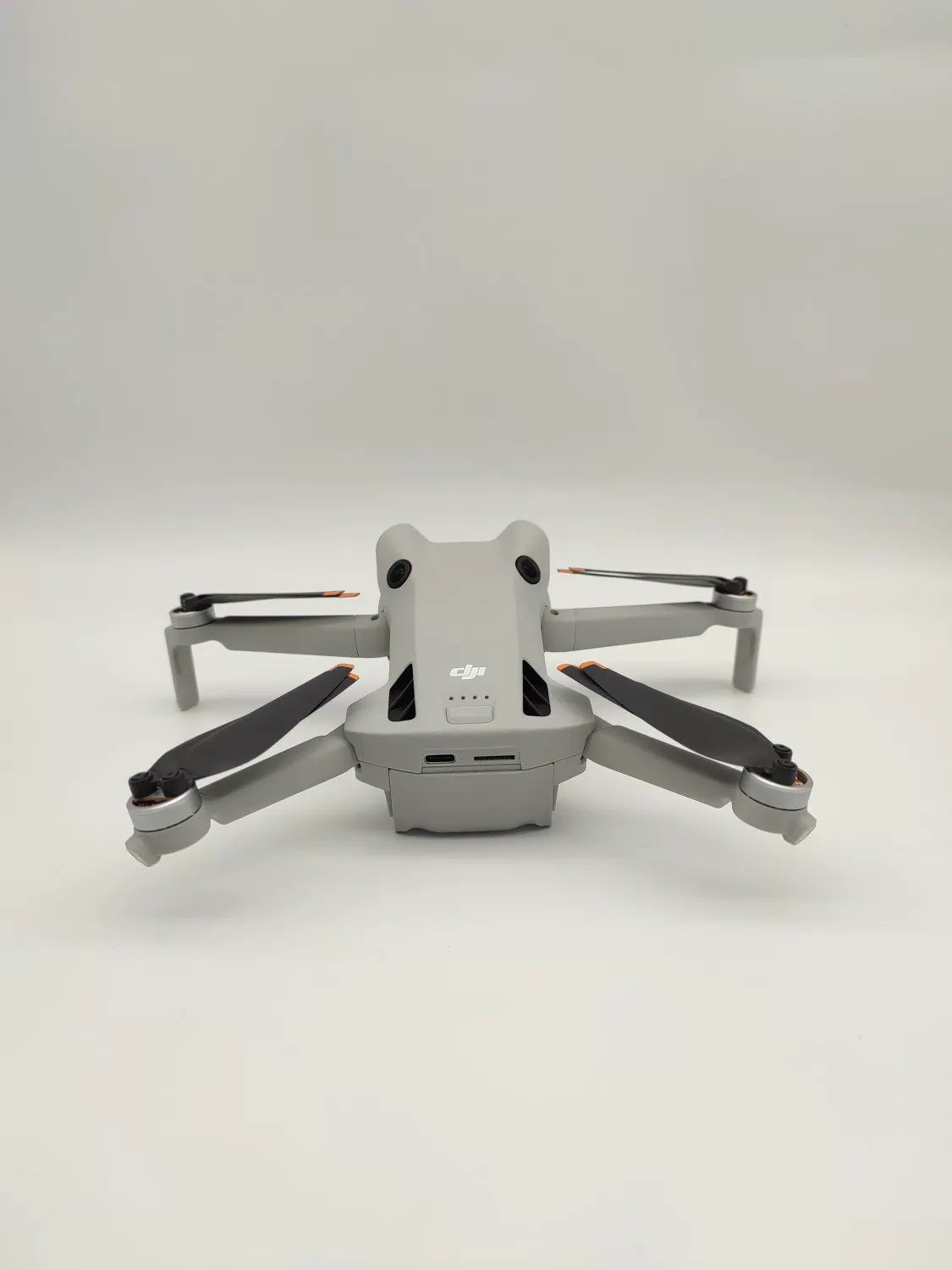 DJI Mini4pro with Screen, Extended Battery Fly More Combo with DJI Care Refresh