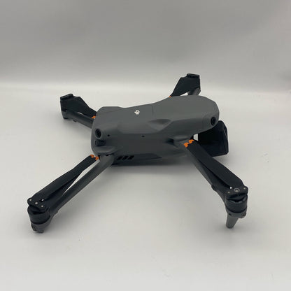DJI Air 3S Fly More Combo مع جهاز تحكم عن بعد بشاشة - ممتاز (95% جديد)
