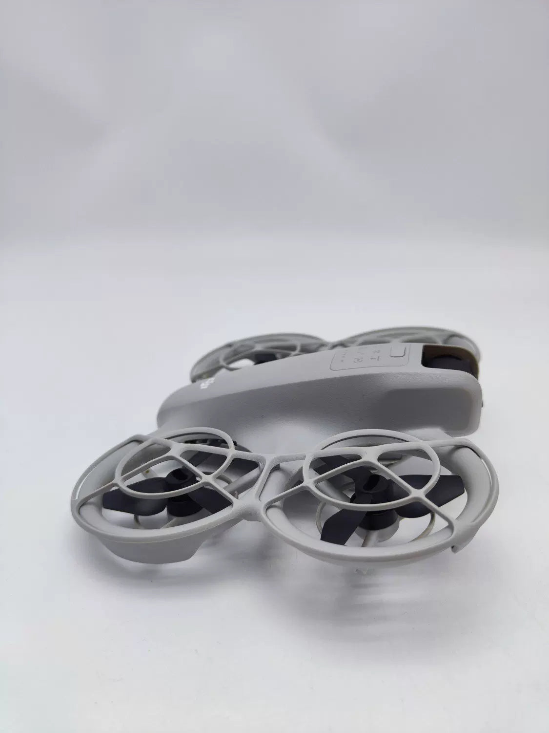99% New (Mint) DJI neo Fly More Combo with 2-Year DJI Care Refresh