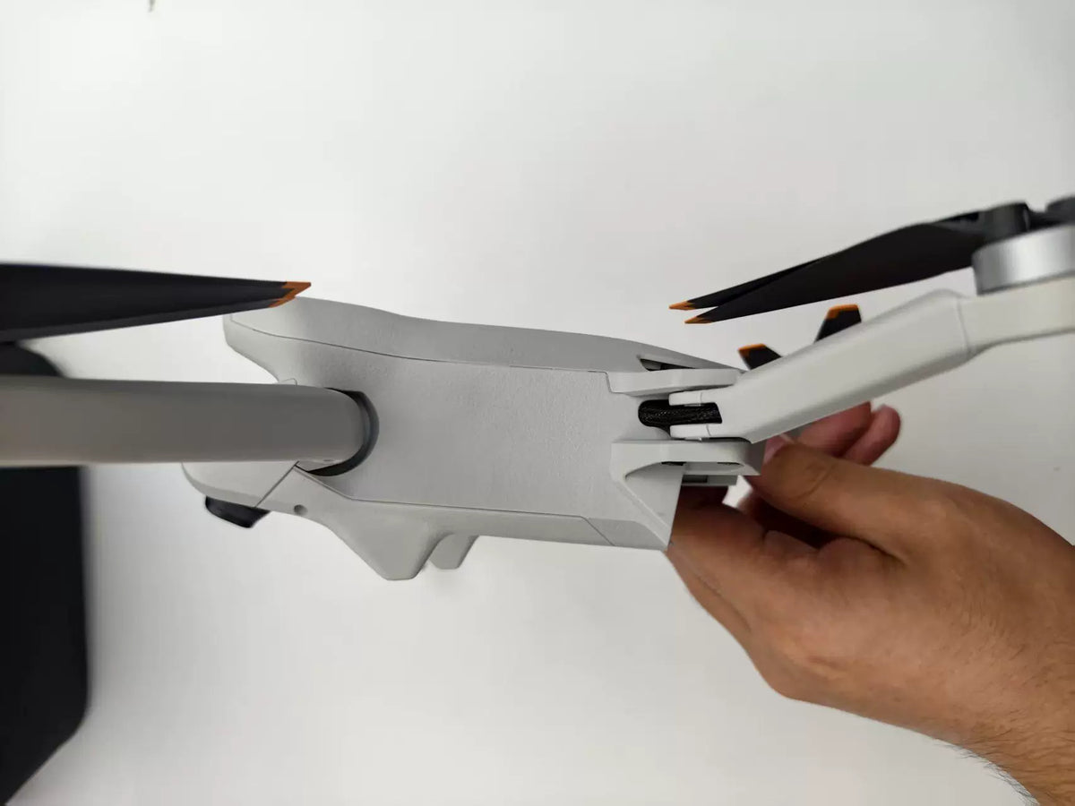 99% New (Mint) DJI Mini 3 Drone Box Opened, Not Activated – photo 4
