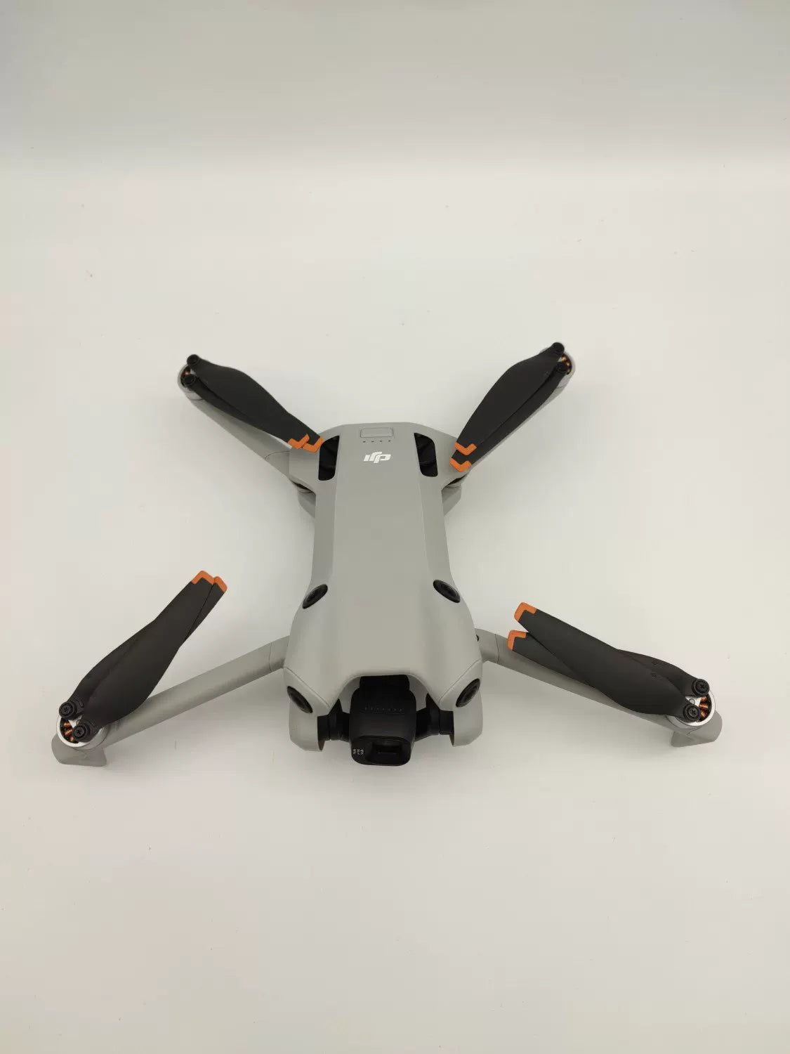99% New (Mint) DJI Mini 4 Pro with Screen, Extended Battery Fly More Combo