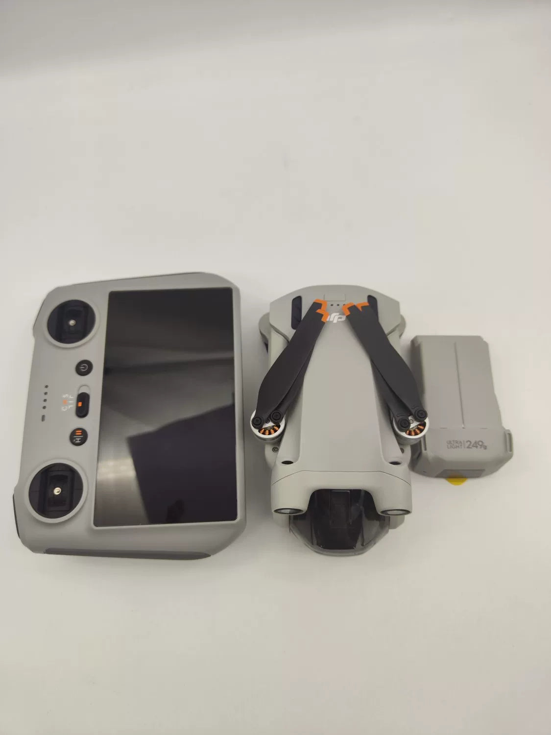 99% New (Mint) DJI mini3pro with Screen Standard Combo with DJI Care Refresh