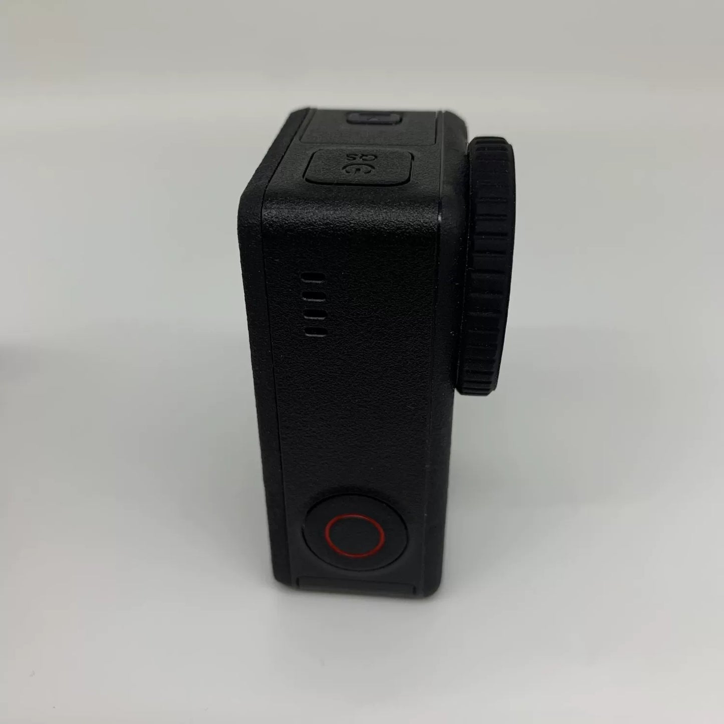 99% New (Mint) DJI action 5pro All-in-1 Combo with DJI Care Refresh