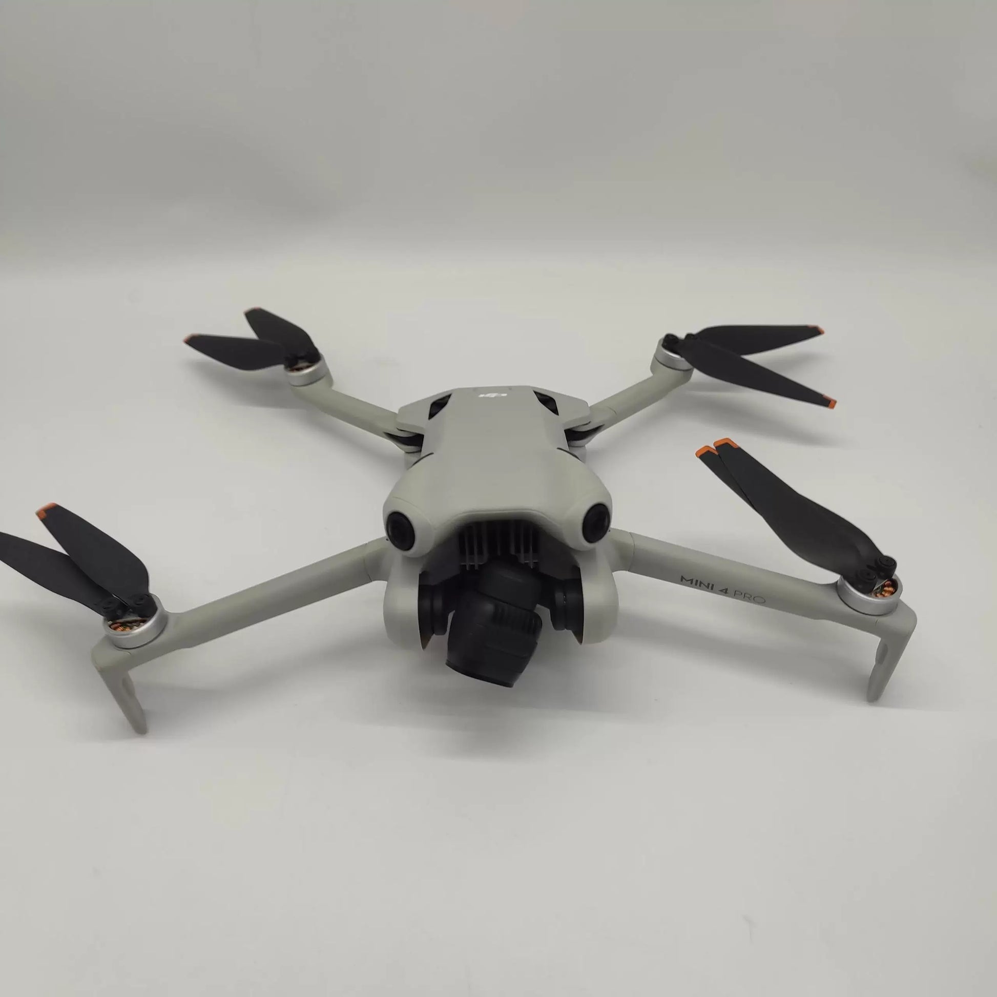 95% New (Like New) Mini 4 Pro with 2 -Gen RC Screen Remote