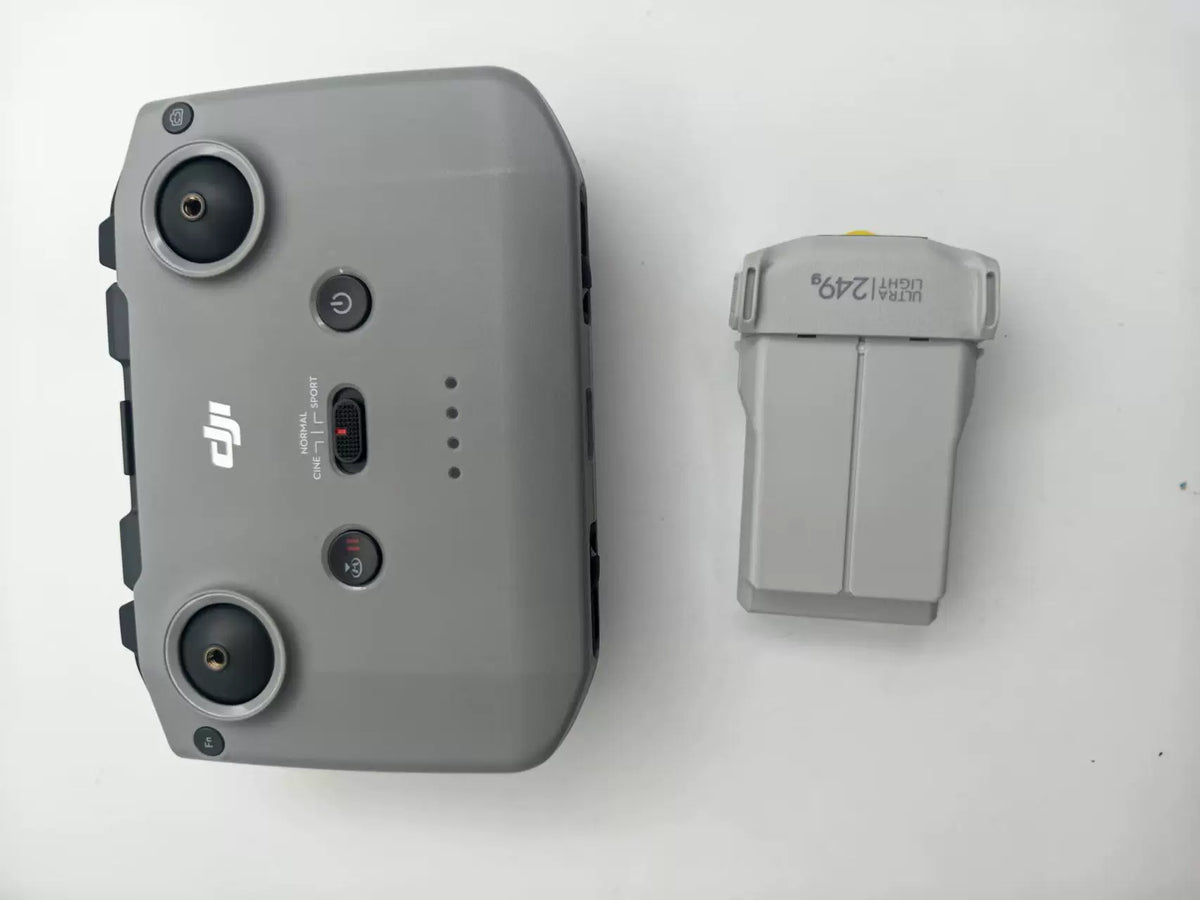 99% New (Mint) DJI Mini 3 Drone Box Opened, Not Activated – photo 6
