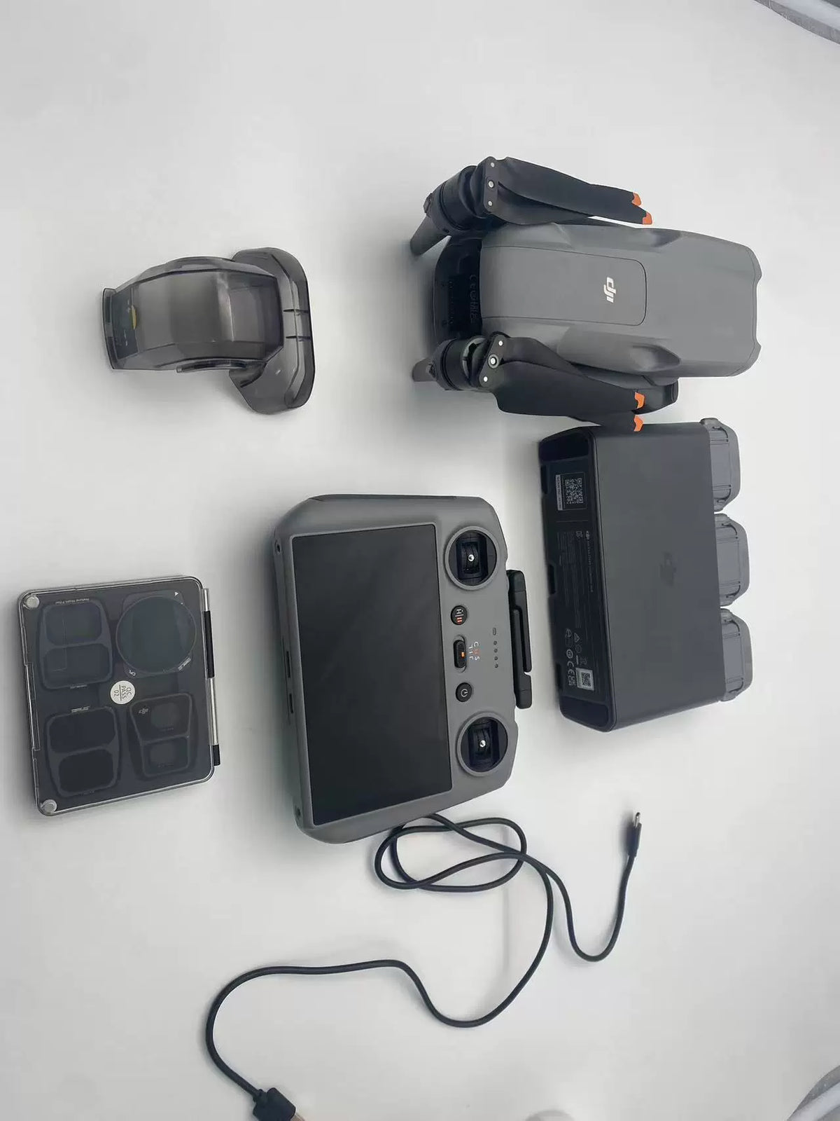 99% New (Mint) DJI Air 3 – photo 1